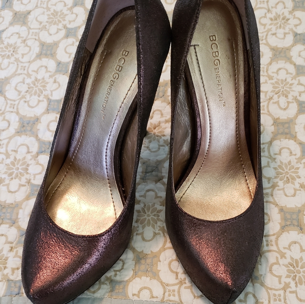 BCBGeneration copper platform heels